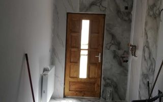 Apartament cu 3 camere vând an floresti - Poză 2