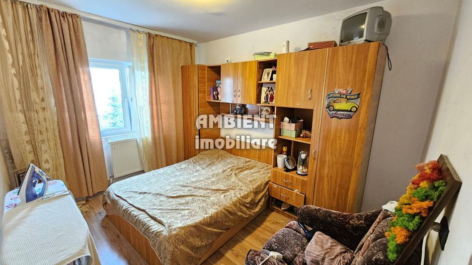 Apartament cu 3 camere, etaj 4, zona CARTIER; - Poză 5