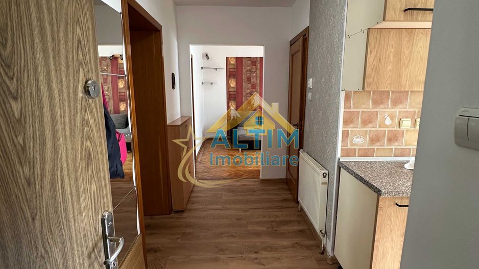 Apartament 3 camere în zona Spitalului Județean - de vânzare - Poză 4