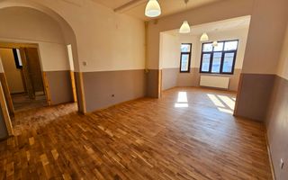 2 Vile Interbelice | Zonă Centrală | Renovate Integral 2024 - Poză 10