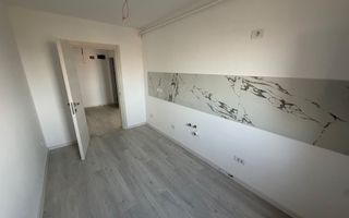 Decomandat. Disponibil imediat. Strada asfaltata - Poză 7