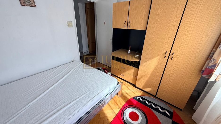 3 camere, situat in Complexul Studentesc, studenti, centrala proprie. - Poză 5