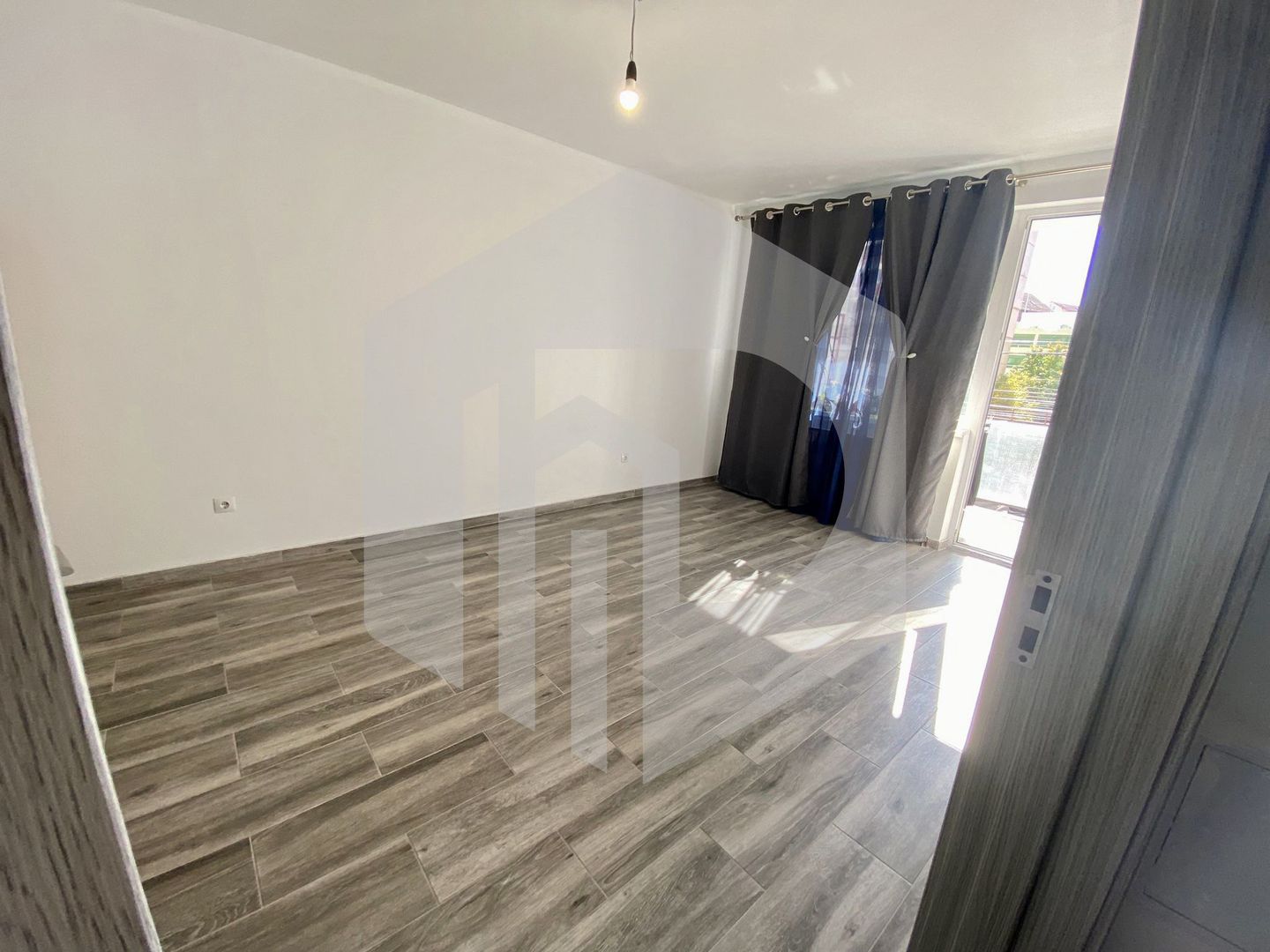 Apartament 2 camere decomandat+pivnita- Str.Mihai Viteazu- etaj 2 - Poză 6