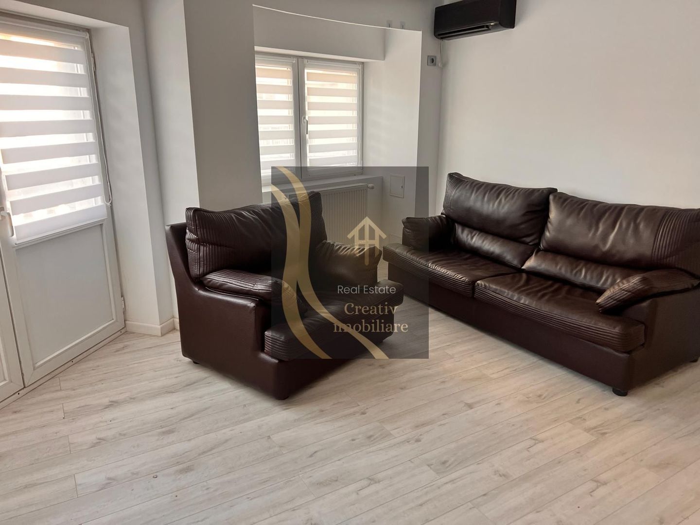 Apartament 3 camere de vanzare in Decebal Muncii - Poză 1