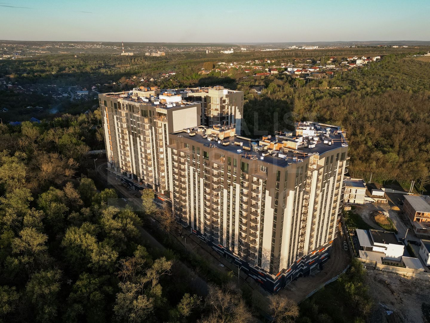 Vânzare, apartament, 3 camere + living, strada Grenoble, Botanica - Poză 1