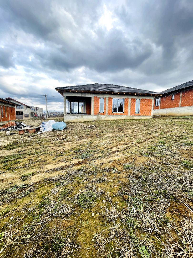 Casă parter la roșu în Paleu – 600 mp teren, utilități la limită - Poză 3