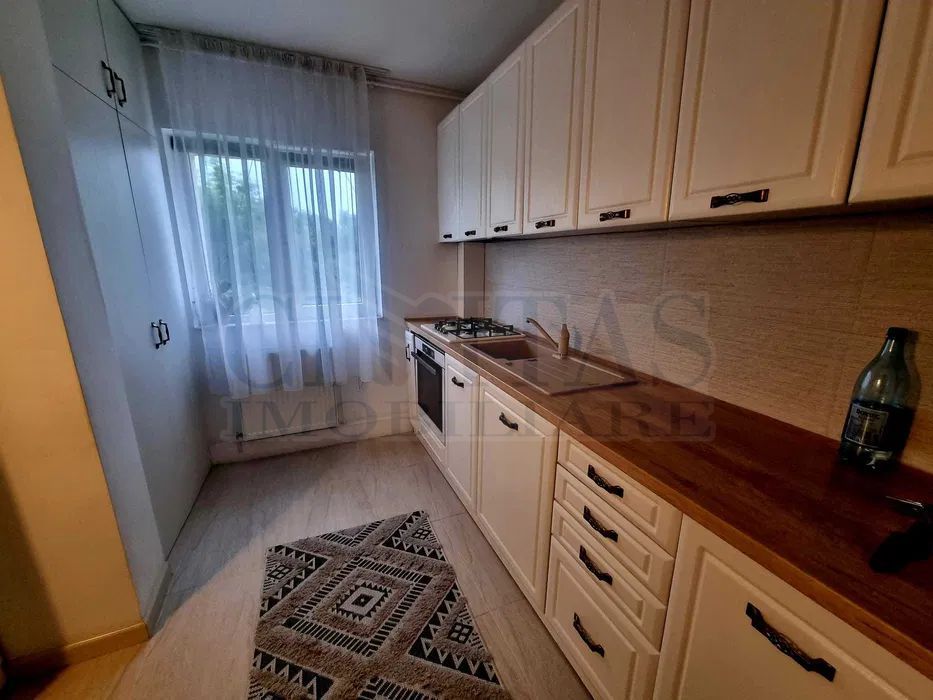 3 camere zona Kaufland, bloc de 4 etaje, retras - Poză 3