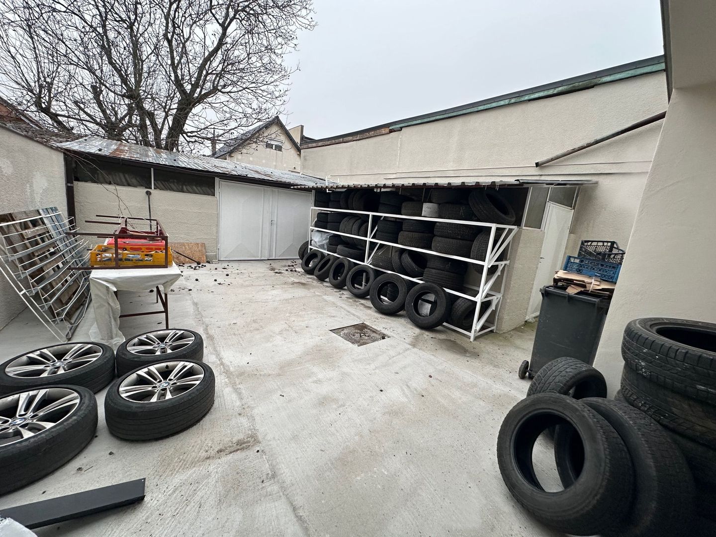 Cladire pretabila spațiu birouri/ clinica - Poză 37