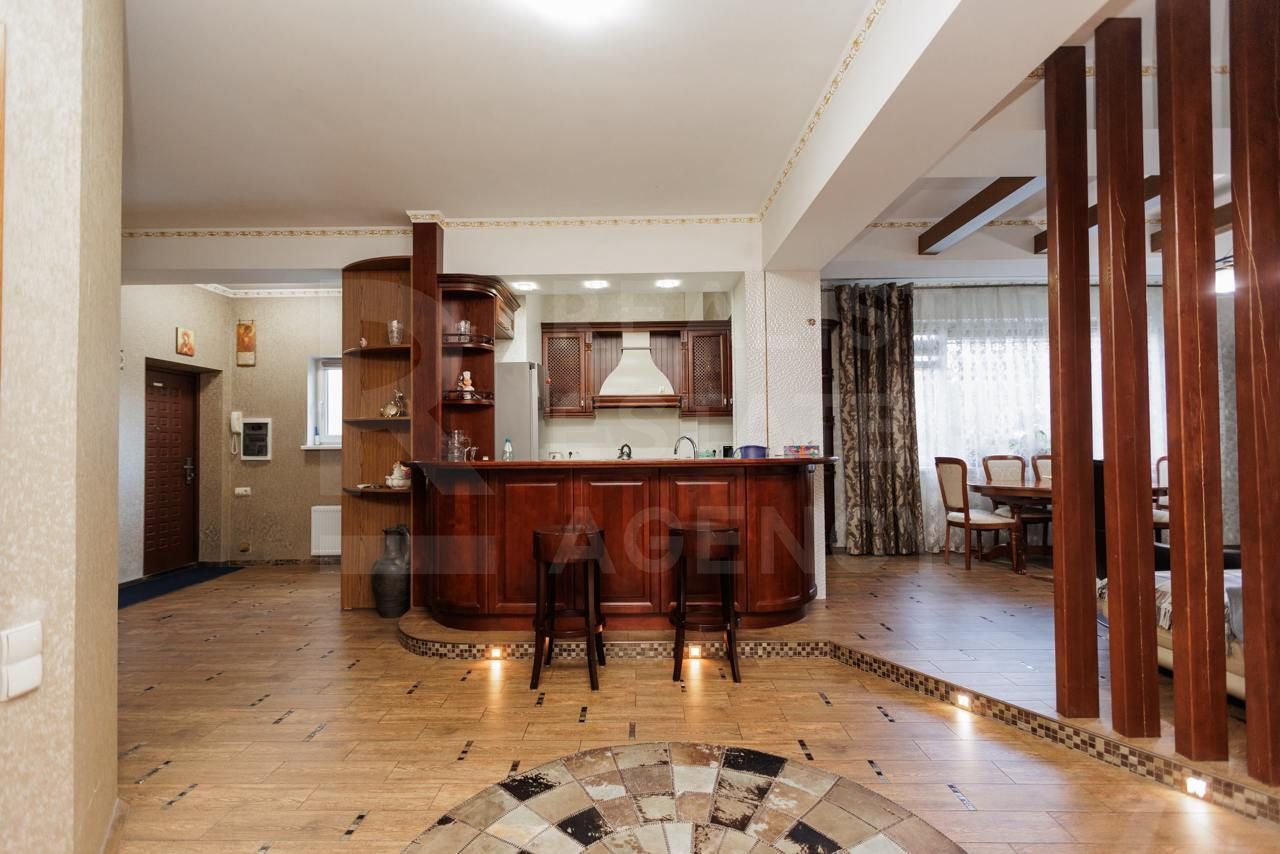 Vânzare, apartament, 2 dormitoare, str. Pușkin, Centru - Poză 1