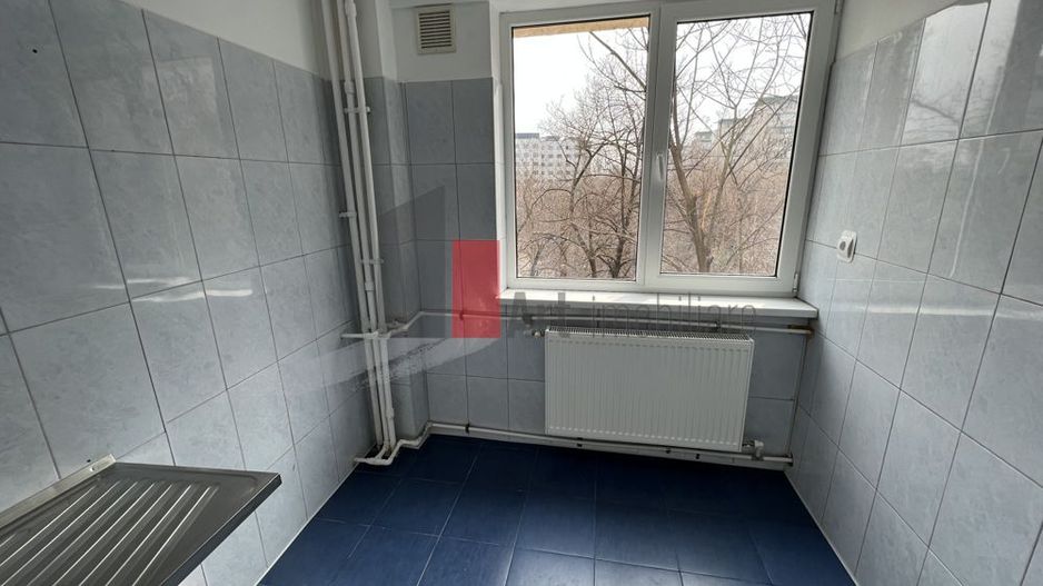 Apartament ultracentral 3 camere - Poză 4
