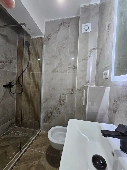 APARTAMENT RECENT RENOVAT METROU ZONA BRANCOVEANU - Poză 3