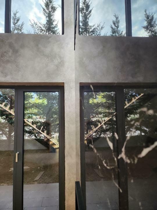 Apartament tip Loft cu finisaje industriale si gradina - Poză 10