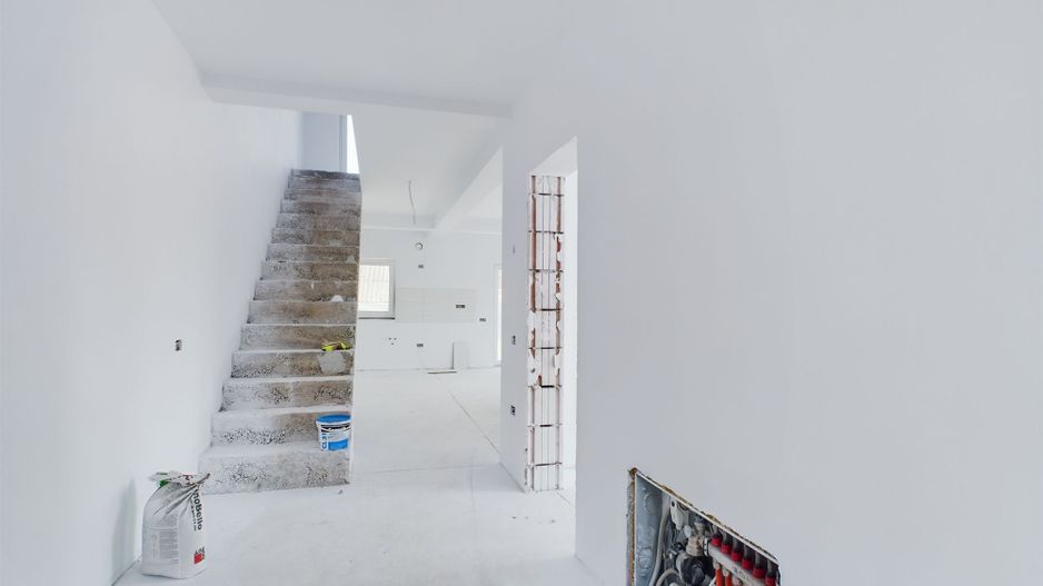 Duplex P+1 deosebit în Moșnița Veche - Poză 4