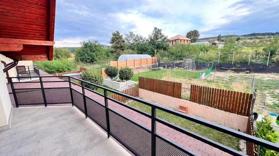 Casa cu 7 camere | 3 balcoane | Garaj | 220 mp + 80 mp curte | Cartier Panorama - Poză 34