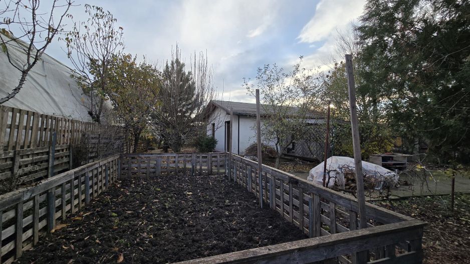 Exclusivitate! Proprietate Sendreni, zona linistita, 69.000 EUR - Poză 19