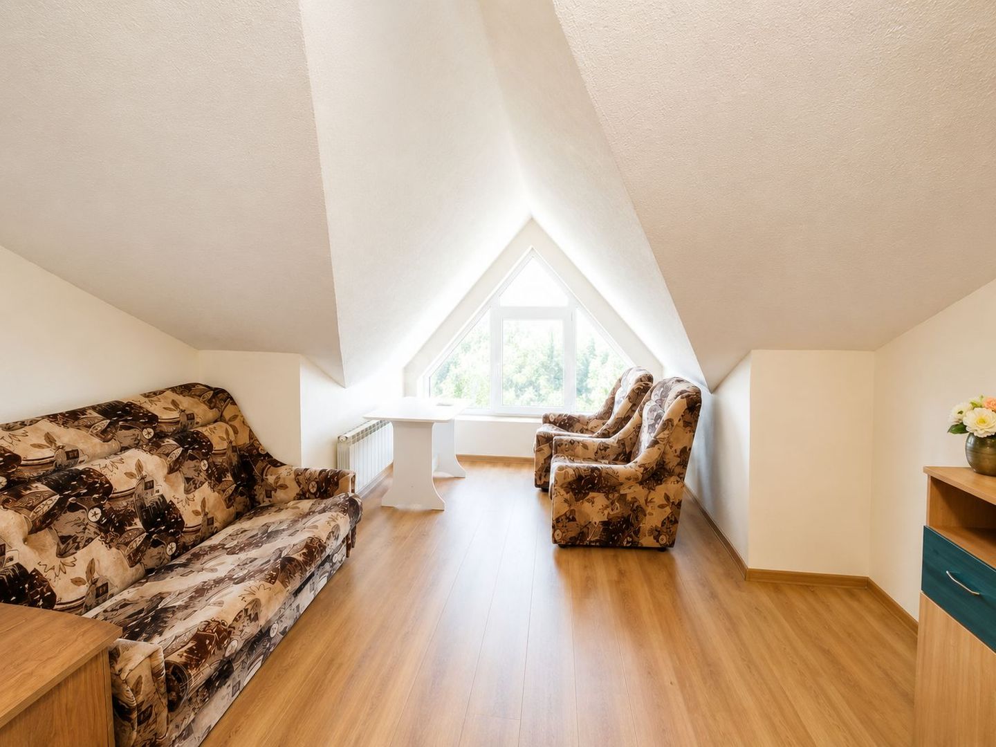 Casă spațioasă cu 2 niveluri | 273 m² Suprafață Totală | 12 ari | 3 dormitoare + living | Anenii Noi – Ruseni - Poză 15
