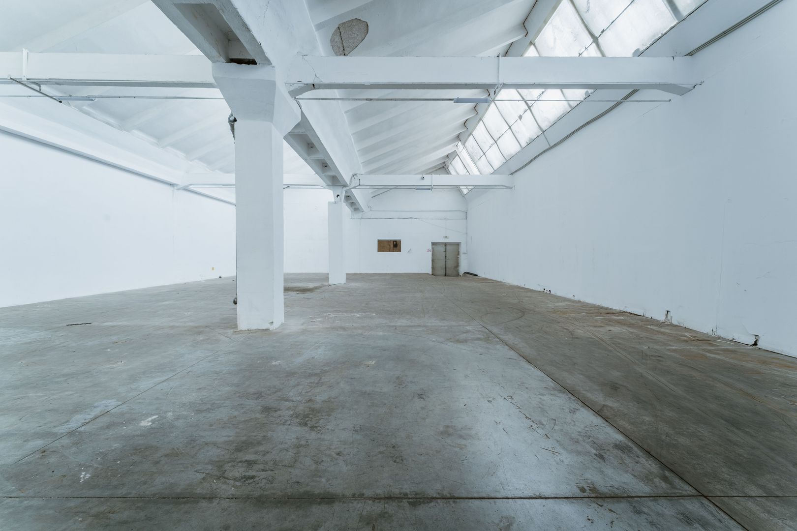 Hală cu suprafața de 805mp Arad - Poză 6