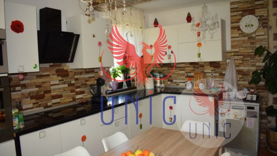 Super casa, super pret, zona Consul! - Poză 5
