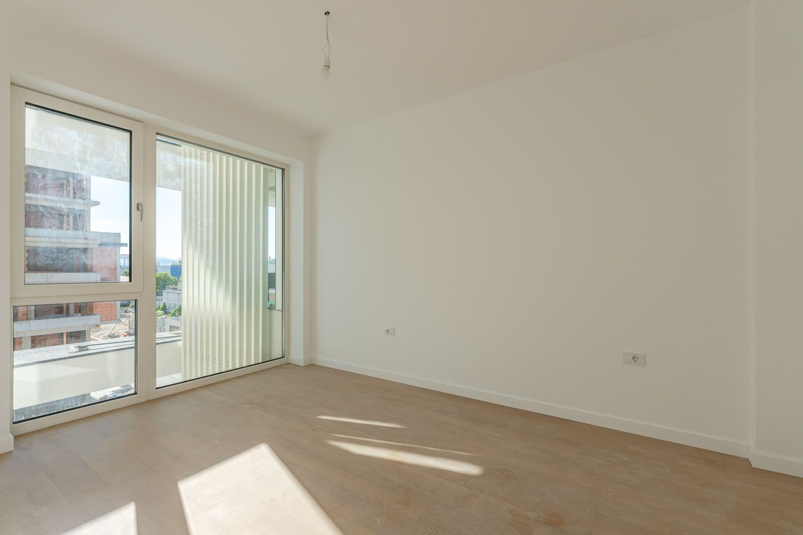 Apartament Decomandat | 53 mp utili + 10 mp balcon | Sala Polivalentă - Poză 5