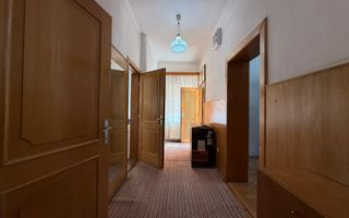 Casă 3 Camere | Curte 400 MP | Zonă Centrală - Poză 2