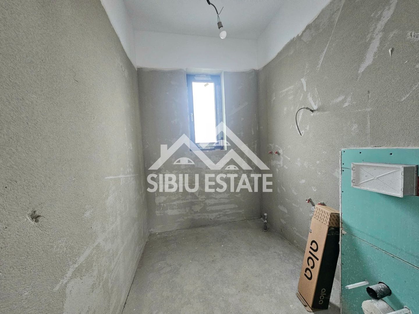 Casa noua 5 camere, curte mare - Poză 7