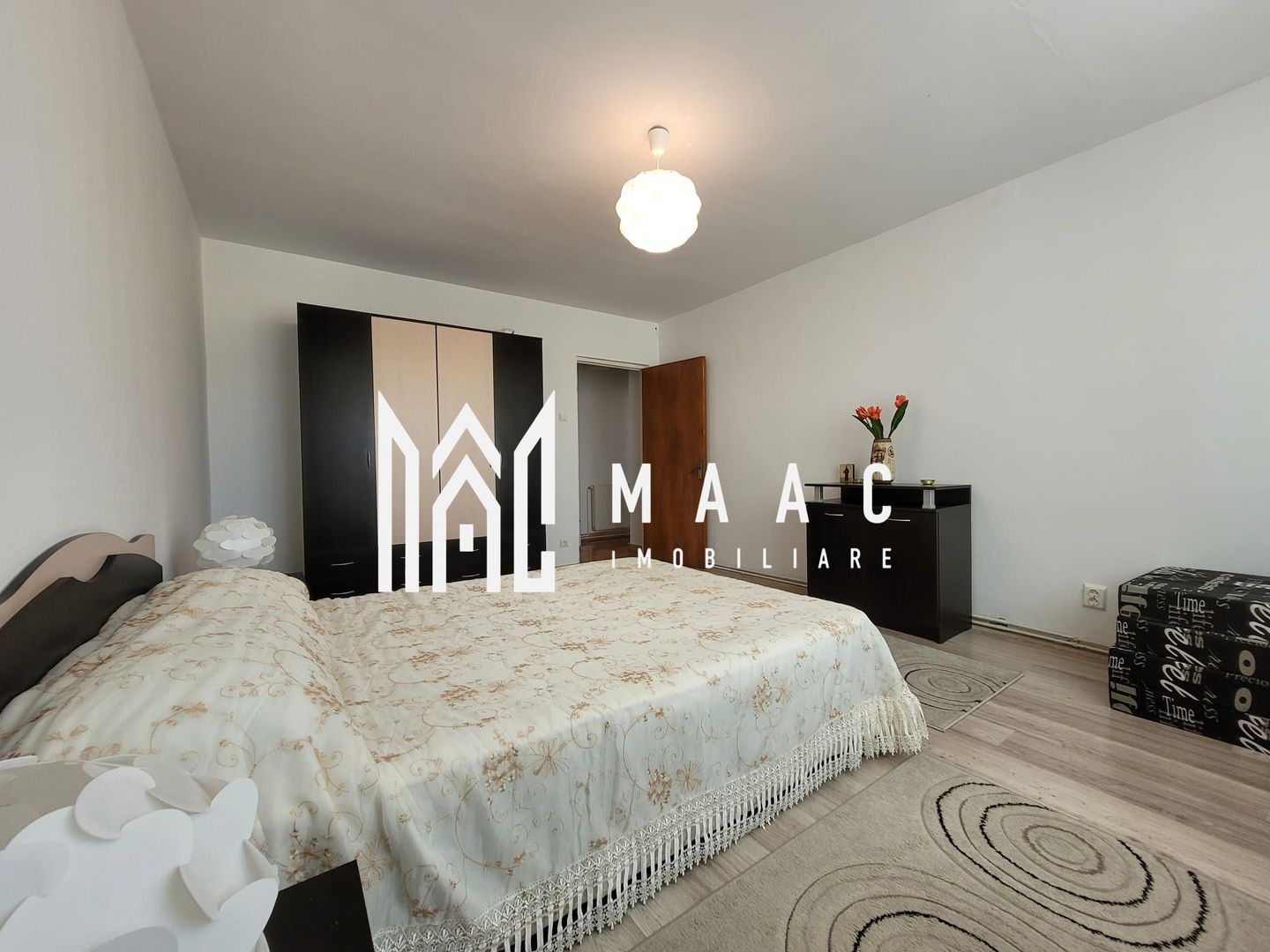 Apartament 3 Camere | 2 Balcoane | Decomandat | Cisnadie - Poză 1