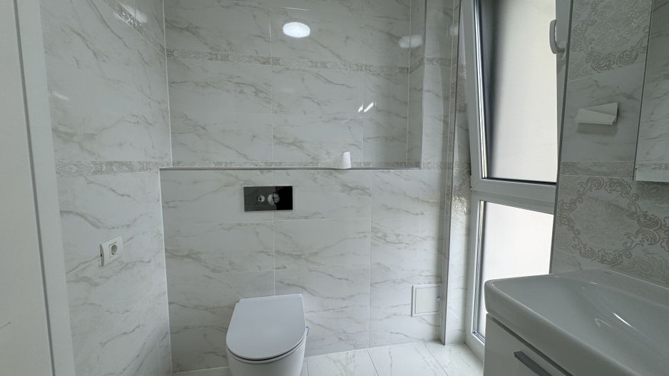 Apartament cu 2 camere mobilat si utilat de lux - Poză 11