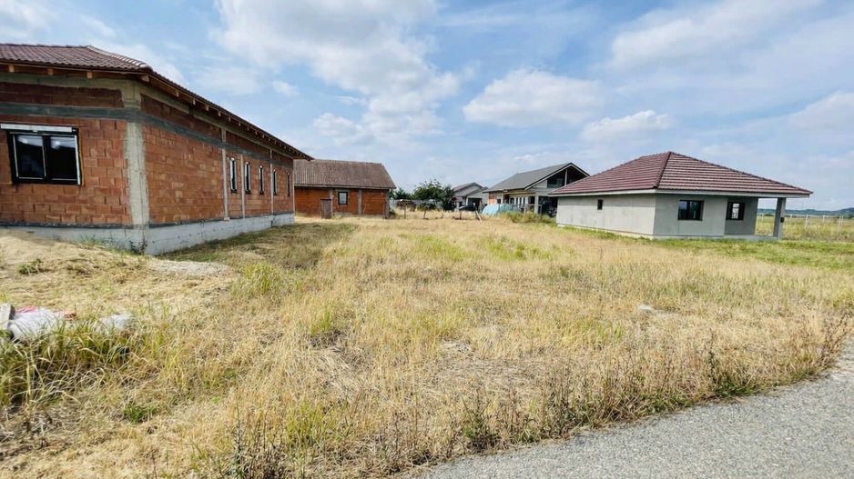 Teren intravilan 551 mp – Cihei, zonă liniștită - Poză 1