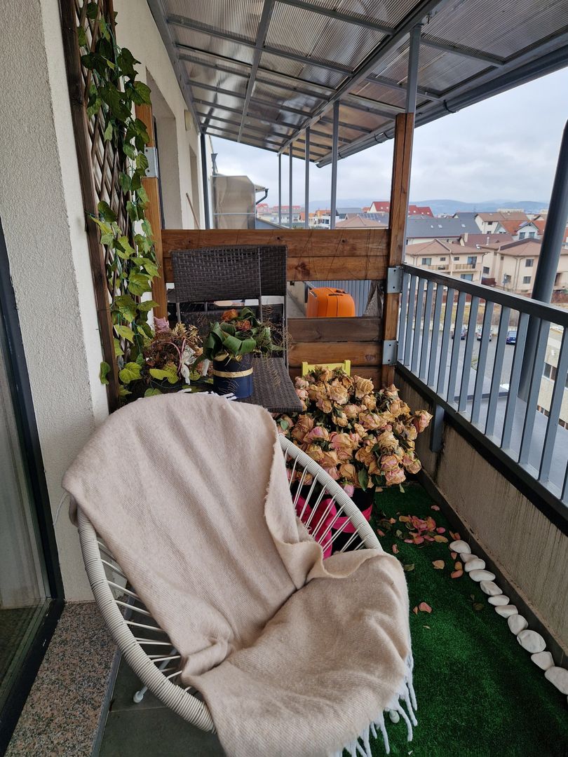 Apartament cu 3 camere, 2 bai, 2 terase, 2 garaje, in cartier Europa - Poză 17