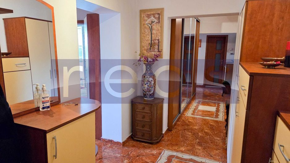 VANZARE 4 CAMERE | ZONA DECEBAL - Poză 6