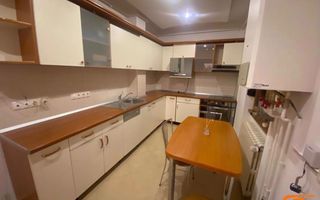 3 camere decomandat lux zona Medicina - CENTRALA PROPRIE - Poză 15