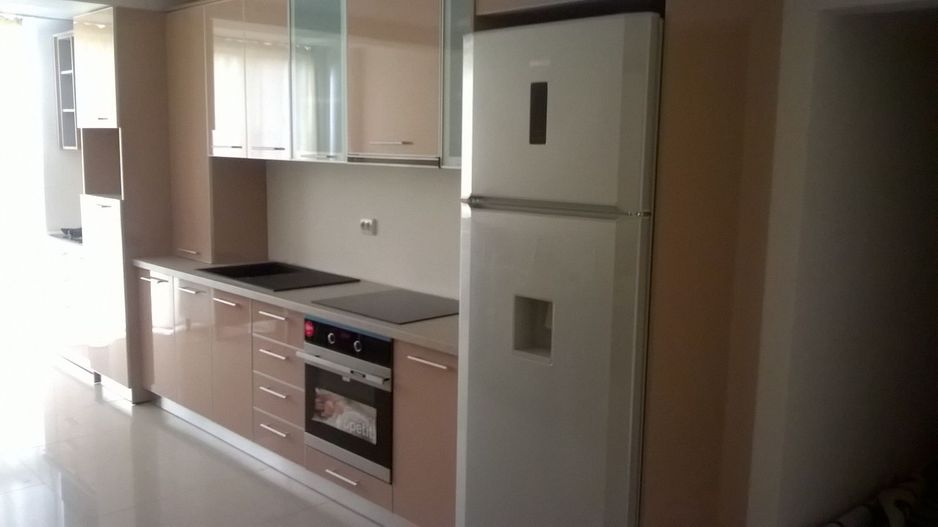 Apartament 3 camere decomandat - Poză 1