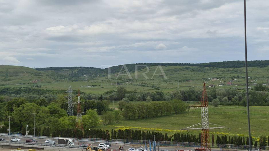 Apartament modern cu birou și panoramă deschisă – zona BMW. - Poză 17