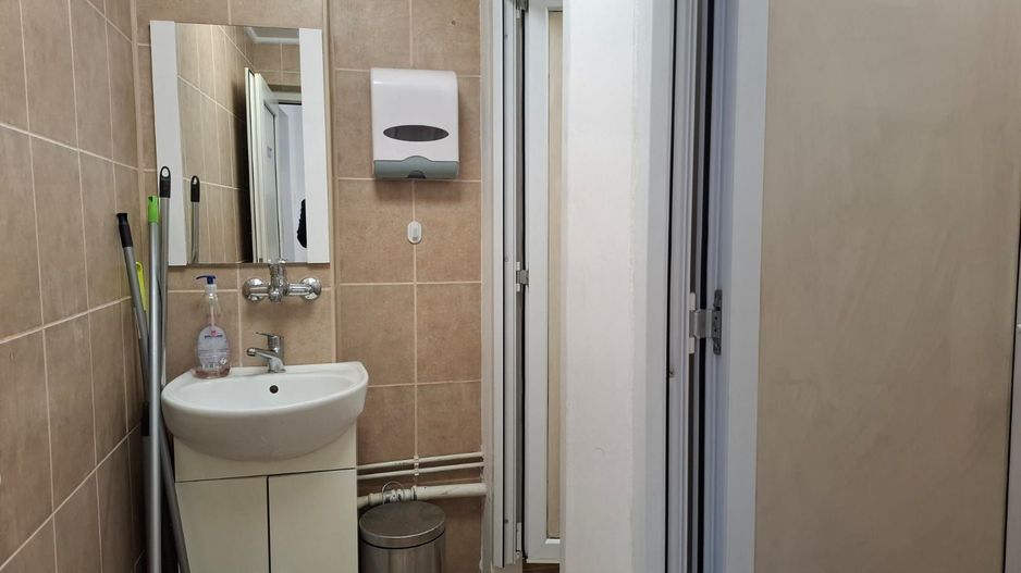 URGENT!, Titulescu, et. 1 in imobil P+1, INTRARE SEPARATA, NEGOCIABIL - Poză 13