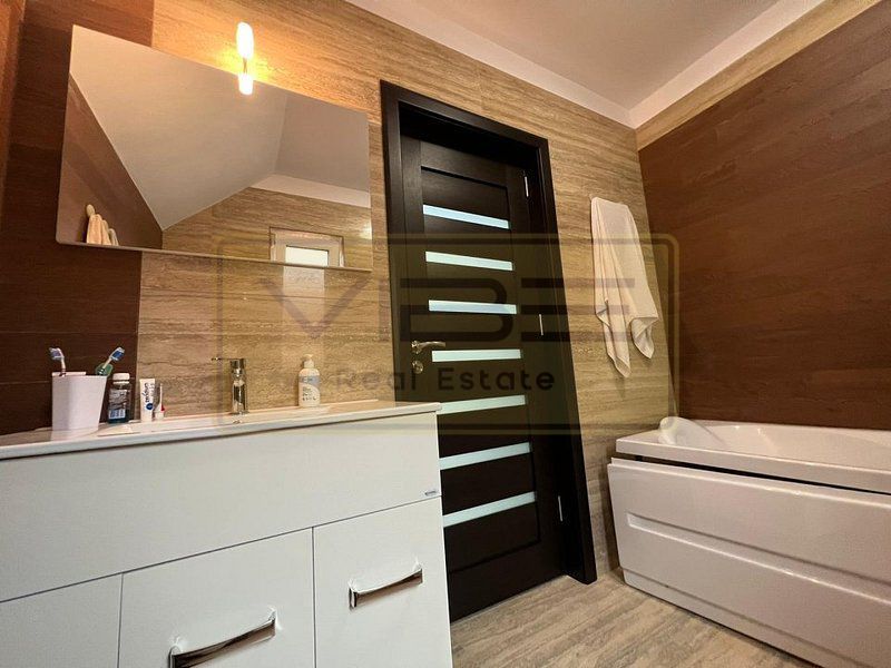 Vila moderna 4 camere 2 bai Popas Pacurari - Poză 13