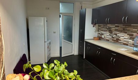 Apartament 3 Camere Decomandat – CUG - 430 EURO