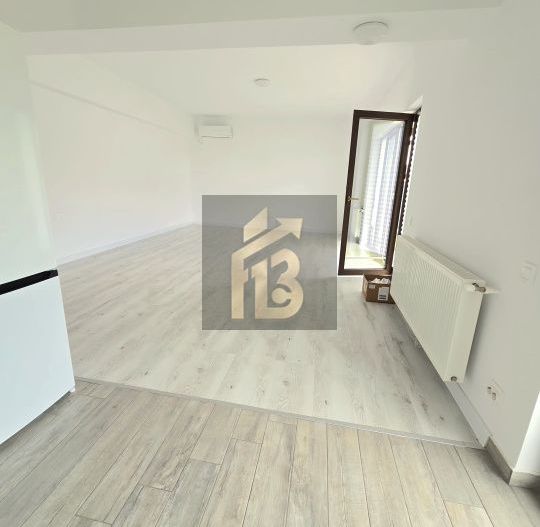​Casă 3 camere, 2 băi, curte generoasă 471 mp - Complex Luna, Balotești - Poză 3