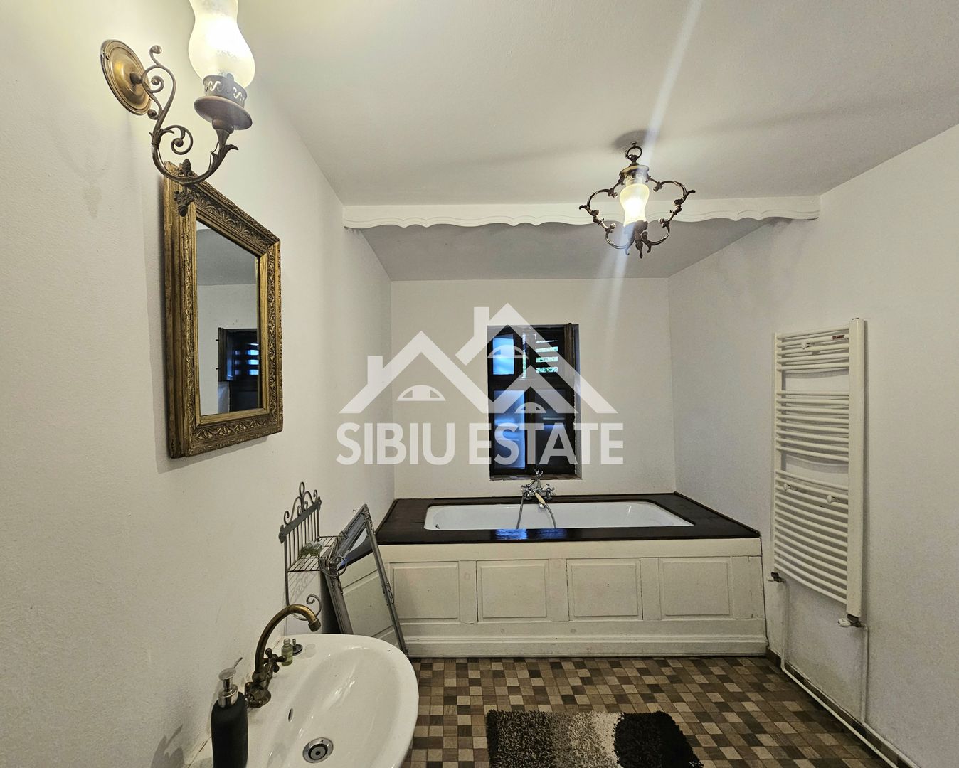 Imobil zona ultracentrala pretabil restaurant  schimbare destinatie - Poză 5