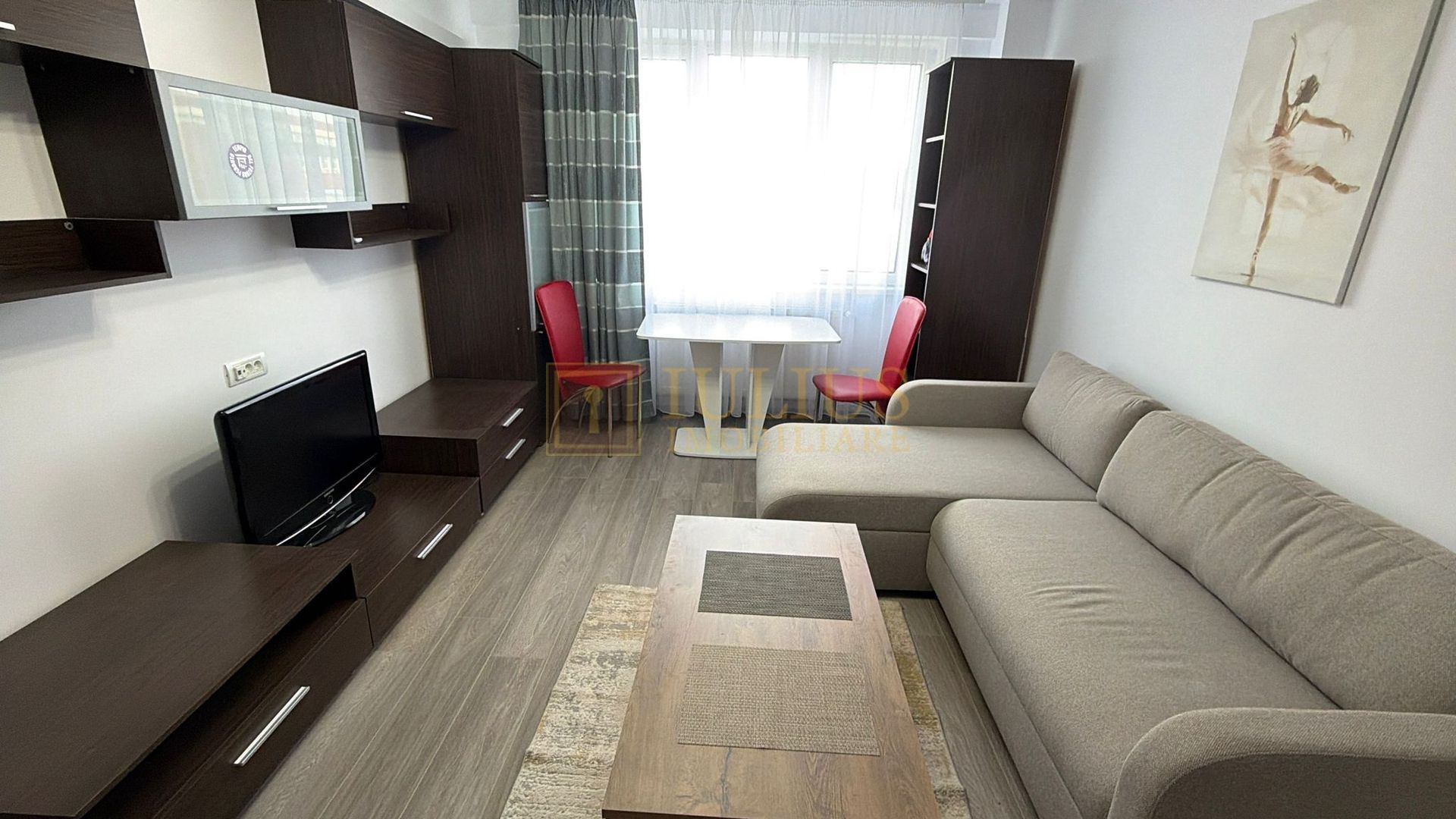 Ultracentral, 3 camere, centrală proprie- Mag. Orange/Piatra Craiului. - Poză 2