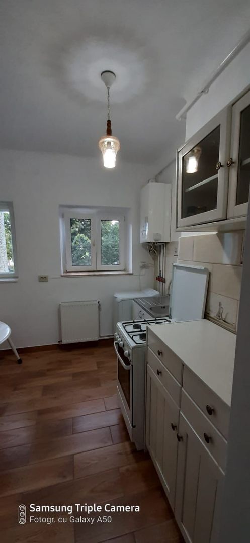 Garsoniera decomandata, mobilata si utilata - Poză 7