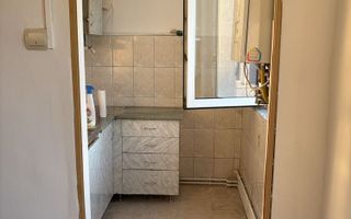 - Apartament 3 Camere - Cartier Dâmbu Pietros - pret negociabil - Poză 5