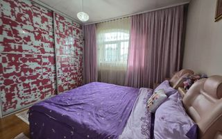 De vanzare-Vila spatioasa cu gradina si foisor-oaza de liniste - Poză 13