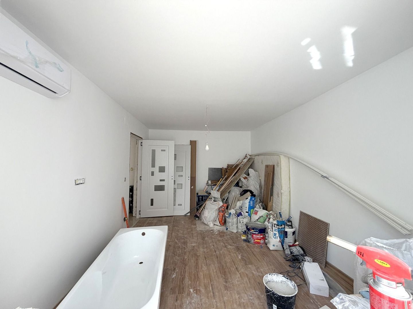 2 camere RENOVAT COMPLET  Grigore Moisil etaj 2 - Lacul Tei - Poză 2