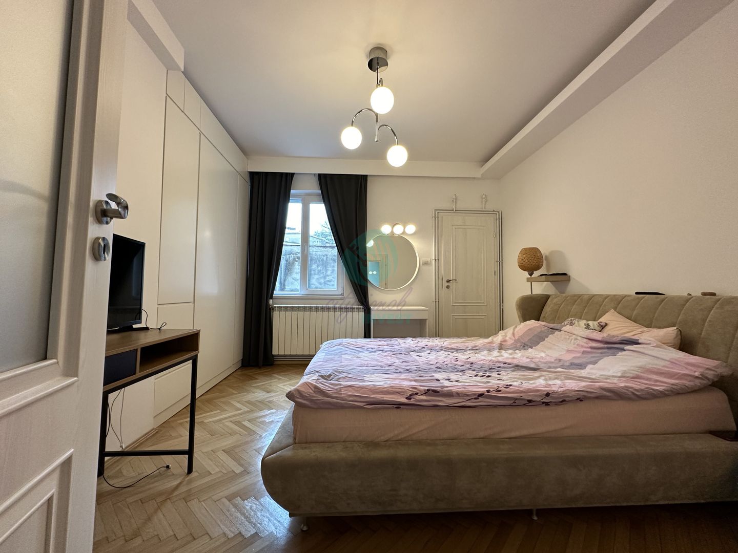 3 camere cochete intr-un bloc boutique - Poză 2