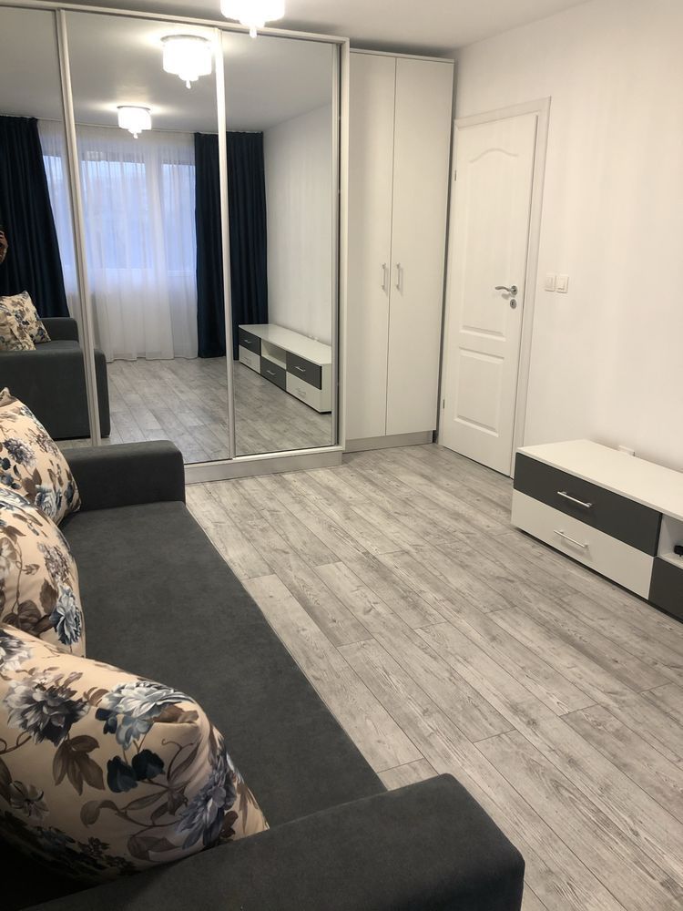 3 camere de inchiriat | decomandat | Metrou Râul Doamnei - Poză 1
