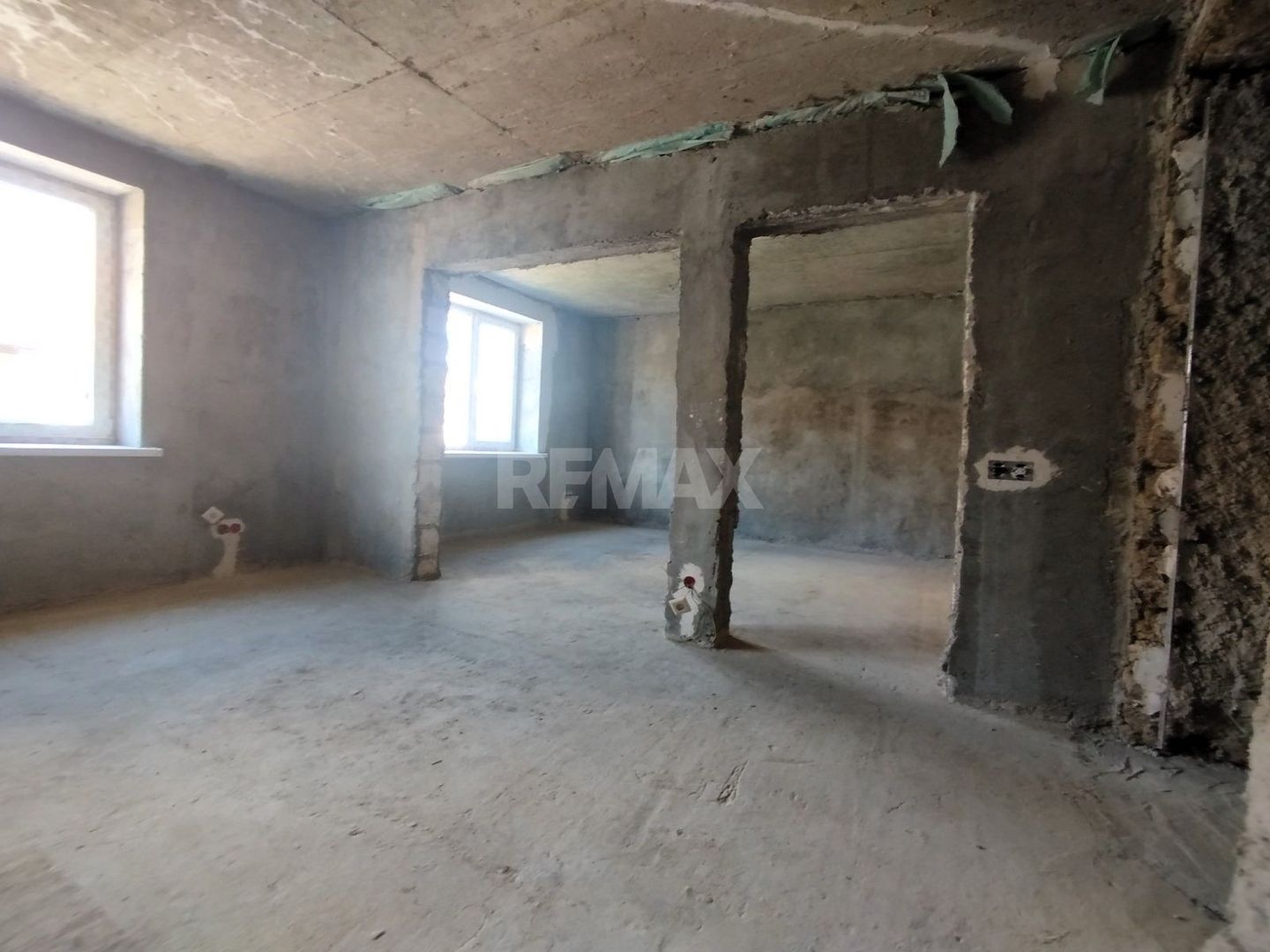 Locuință de 74 m² în Chetrosu, aproape de traseul R2 – potrivită de amenajare după propriul gust - Poză 6