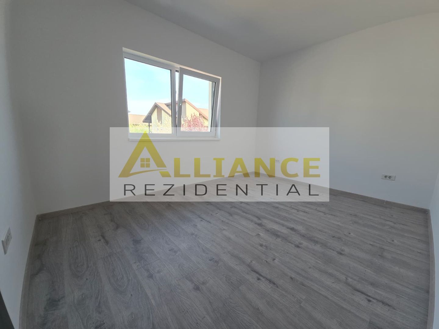 Vila 5 Camere | La 100 m de Blv. - Poză 13