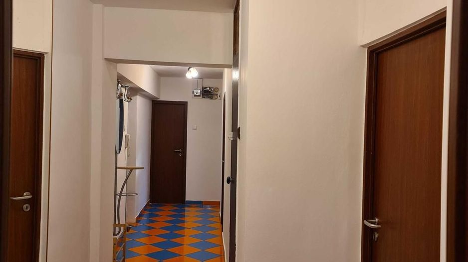 AP. 3 CAMERE - P-TA SUDULUI, BUCATARIE INCHISA, MOBILAT/UTILAT - Poză 7