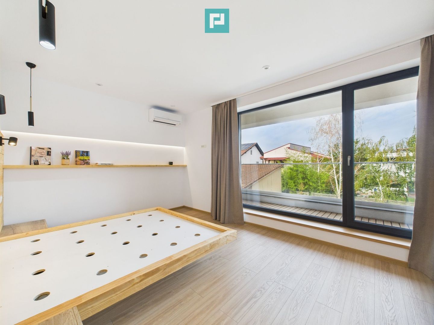 Casă modernă și elegantă, mobilată și utilată - Poză 20