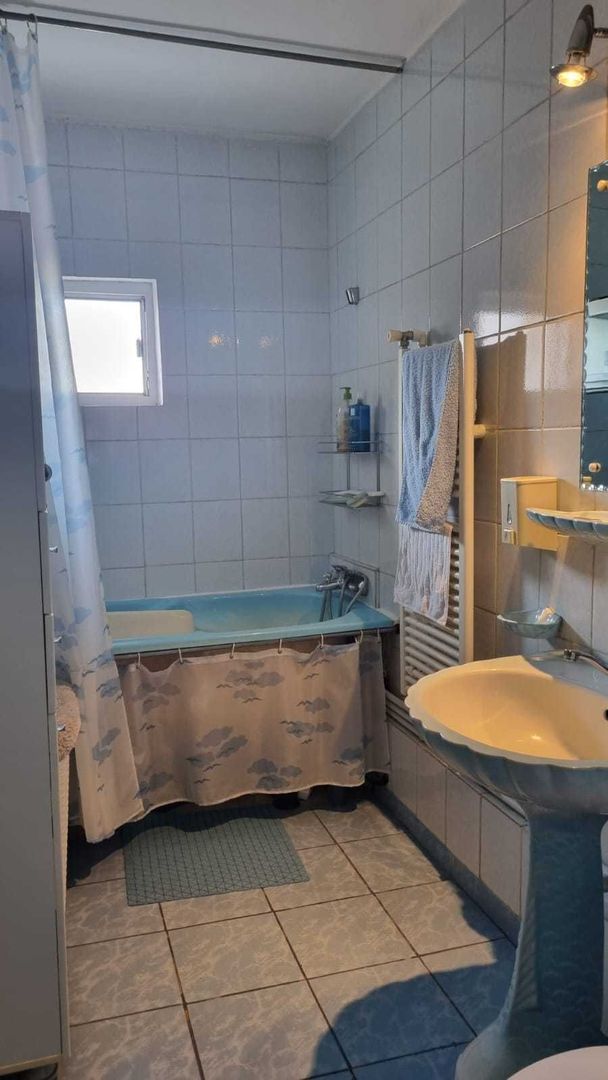 Apartament 3 camere, decomandat, Micro21 - Poză 5